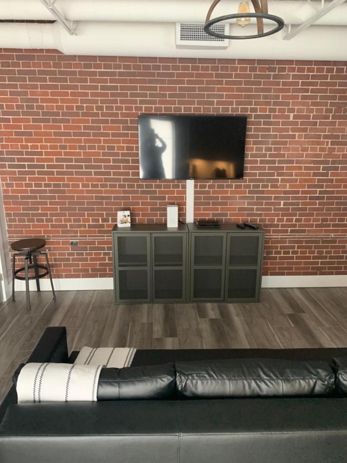 Station 1 By Terra Hospitality Aparthotel Монктън Екстериор снимка