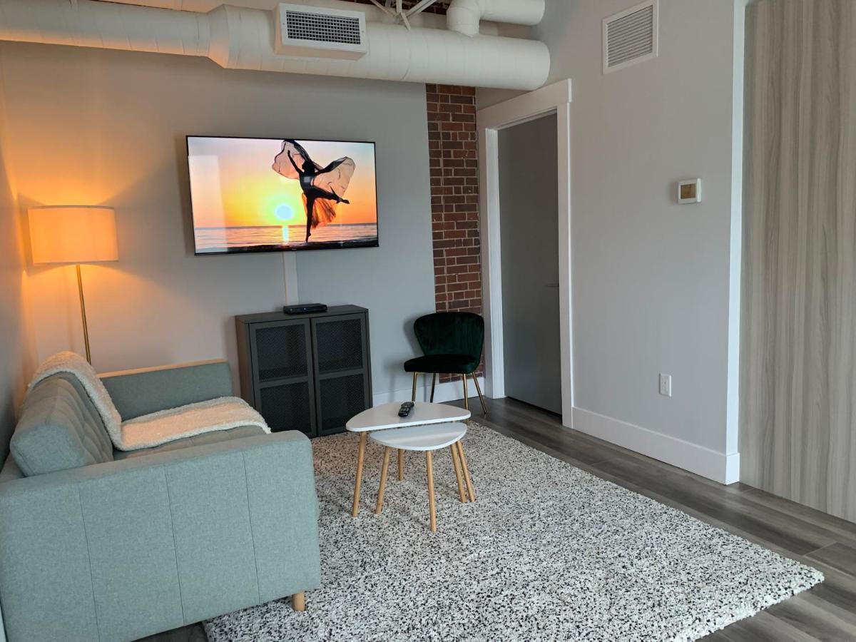 Station 1 By Terra Hospitality Aparthotel Монктън Екстериор снимка