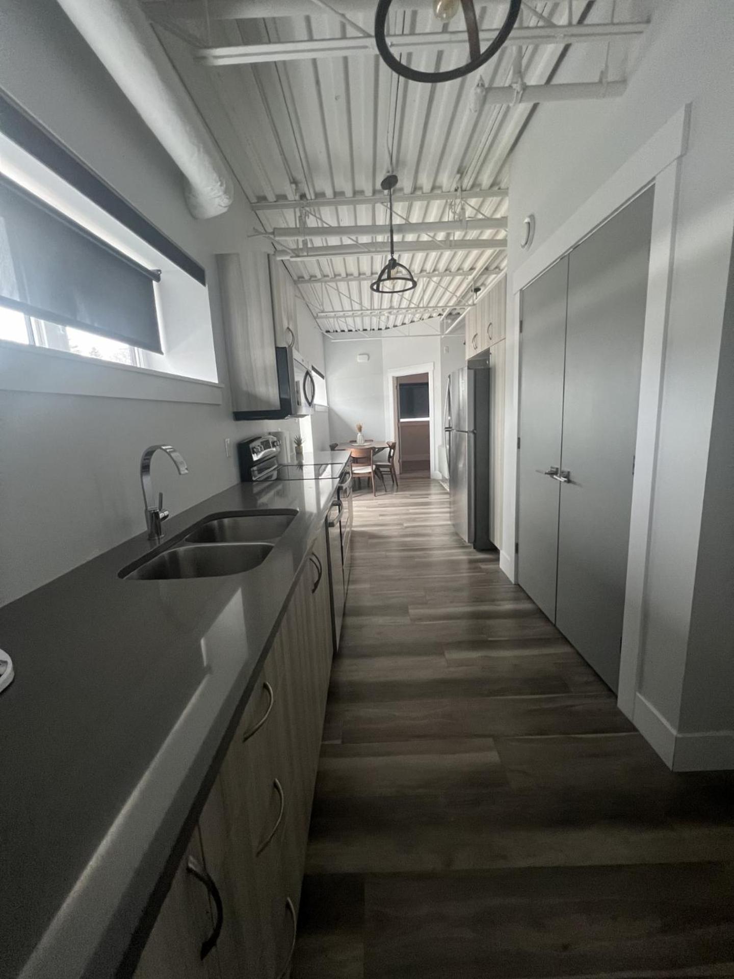Station 1 By Terra Hospitality Aparthotel Монктън Екстериор снимка